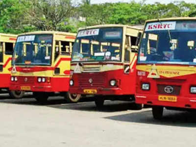 കെഎസ്‌ആര്‍ടിസി ജീവനക്കാര്‍ ആഹ്വാനം ചെയ്തിരുന്ന പണിമുടക്ക് ആരംഭിച്ചു.