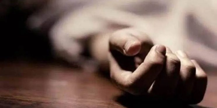 ഫ്ളാ​റ്റി​ന് മു​ക​ളി​ൽ നി​ന്ന് ചാ​ടി സ്ത്രീ ​ജീ​വ​നൊ​ടു​ക്കി
