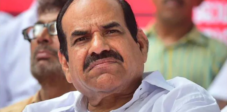 പാലക്കാടും ആലപ്പുഴയും രാഷ്ട്രീയ കൊലപാതകങ്ങള്‍ ഉണ്ടായപ്പോള്‍ പൊലീസ് ജാഗ്രത പാലിച്ചെന്ന് കോടിയേരി ബാലകൃഷ്ണന്‍