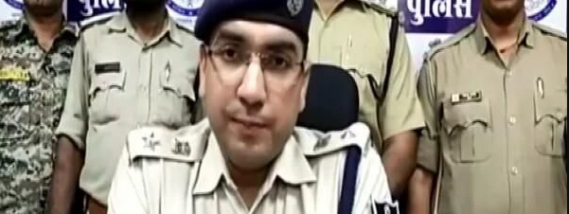 ഭക്ഷണം വാങ്ങാന്‍ പണം ചോദിച്ചു – ആറ് വയസ്സുകാരനെ പൊലീസുകാരന്‍ കൊലപ്പെടുത്തി