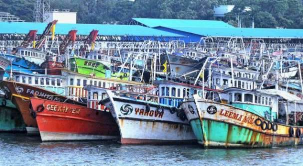 ട്രോളിങ് നിരോധനം ജൂണ്‍ 9ന് അര്‍ധരാത്രി മുതല്‍