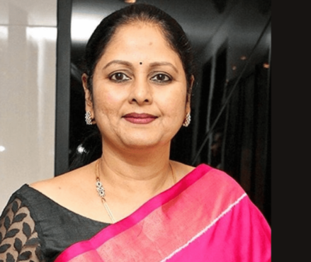 തെലുങ്ക് നടിയും മുന്‍ കോണ്‍ഗ്രസ് എംഎല്‍എയുമായ ജയസുധ ബിജെപിയിലേക്കെന്ന് സൂചന