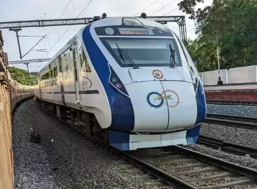 വന്ദേ ഭാരത് സർവ്വീസ് നീട്ടുന്നു; തെളിയുന്നത് പുതിയ സാധ്യതകൾ