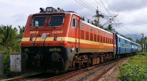 പാസഞ്ചർ  ട്രെയിനുകളിൽ  ടിക്കറ്റ് നിരക്ക് കുറച്ചു; മിനിമം ചാർജ്ജ് 30 ൽ  നിന്ന് 10 രൂപയാകും