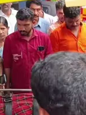 കാഞ്ഞങ്ങാട്  സർക്കാർ  ആശുപത്രി ജനറേറ്ററിലെ വിഷപ്പുക ശ്വസിച്ചു, 50 സ്കൂൾ  വിദ്യാർത്ഥികൾക്ക് ദേഹാസ്വാസ്ഥ്യം