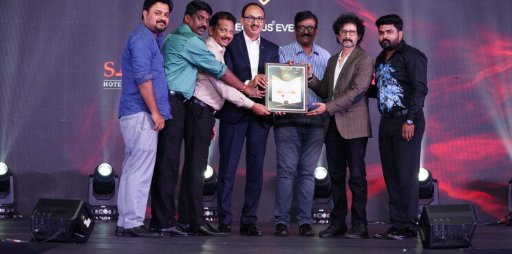 കൃത്യതയാർന്ന ഉപഭോക്തൃ സേവനം: ജീവൻ ജ്യോതി മൾട്ടിസ്റ്റേറ്റ് ക്രെഡിറ്റ് കോ-ഓപ്പറേറ്റീവ് സൊസൈറ്റിക്ക് ബ്രാൻഡ് റൂട്ട്സ് എക്സലൻസ് അവാർഡ് കൃത്യതയാർന്ന ഉപഭോക്തൃ സേവനം: ജീവൻ ജ്യോതി മൾട്ടിസ്റ്റേറ്റ് ക്രെഡിറ്റ് കോ-ഓപ്പറേറ്റീവ് സൊസൈറ്റിക്ക് ബ്രാൻഡ് റൂട്ട്സ് എക്സലൻസ് അവാർഡ്