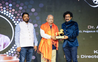 സാമൂഹിക സേവന രംഗത്തെ മികവ്: ഡോ. അജിത് രവിക്ക് പുരസ്കാരം സമ്മാനിച്ച് ഭൂപേന്ദ്രസിങ് ചുഡാസമ