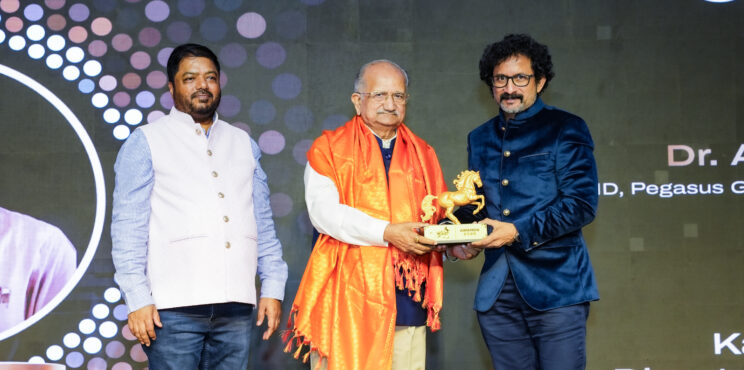 സാമൂഹിക സേവന രംഗത്തെ മികവ്: ഡോ. അജിത് രവിക്ക് പുരസ്കാരം സമ്മാനിച്ച് ഭൂപേന്ദ്രസിങ് ചുഡാസമ
