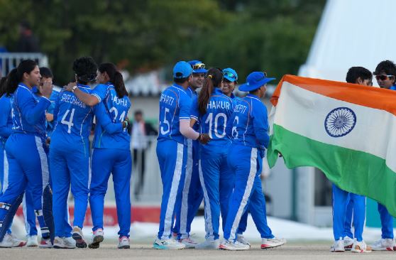 ഏഷ്യൻ ഗെയിംസ് ക്രിക്കറ്റ്: ശ്രീലങ്കയെ തകർത്ത് ഇന്ത്യൻ വനിതകൾക്ക് സ്വർണം; റെക്കോർഡ് ജയത്തോടെ കിരീടം നിലനിർത്തി ഏഷ്യൻ ഗെയിംസ് ക്രിക്കറ്റ്: ശ്രീലങ്കയെ തകർത്ത് ഇന്ത്യൻ വനിതകൾക്ക് സ്വർണം; റെക്കോർഡ് ജയത്തോടെ കിരീടം നിലനിർത്തി